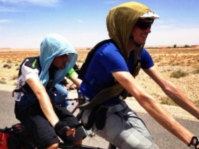 Regresa el joven autista y ciego que viajó en tándem de Cuenca a Marruecos